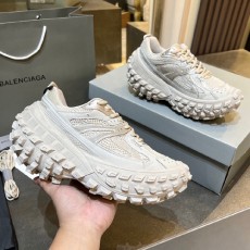 발렌시아가 남여공용 운동화 656079-9
